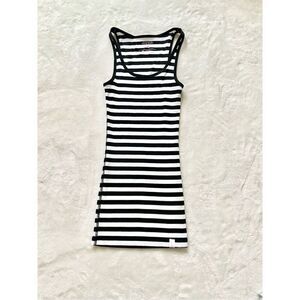 Vintage Y2K - Victoria’s Secret cotton black and white striped ribbed tank top s